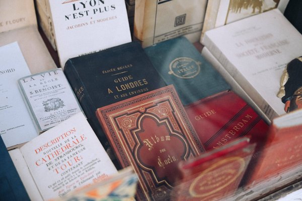 Exploration de 5 livres d'investigation populaires pour les adolescents